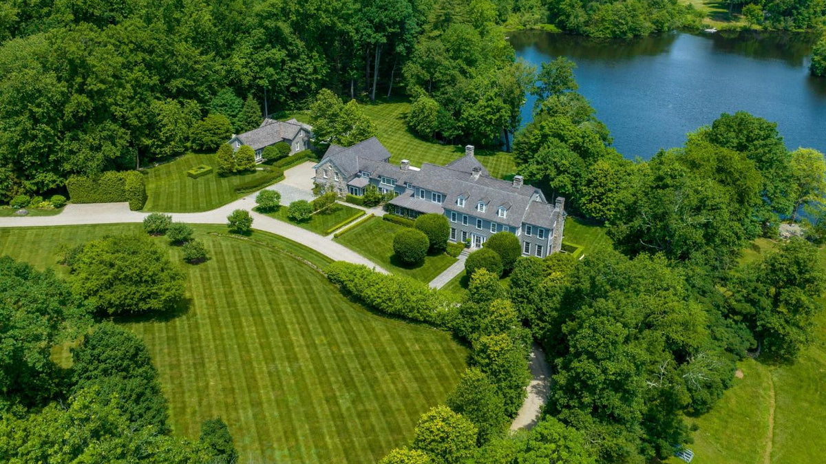 On the Market: A Lakefront Compound